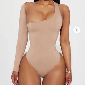 NWT Fashion Nova arms around me, bodysuit nude XS